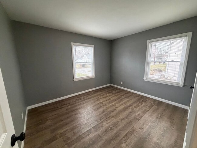 Building Photo - Spacious 4-Bedroom Home with First-Floor Convenience and Great Outdoor Space