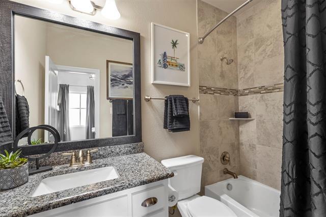 Building Photo - 2848 Amesbury