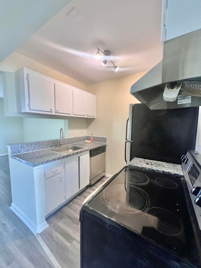 Building Photo - 1500 N Congress Ave