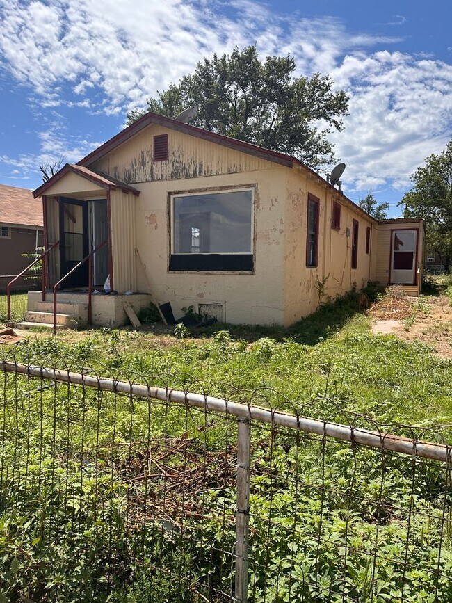 2 bed 1 bath home 705 N Florida St TX 79007 Apartment Finder