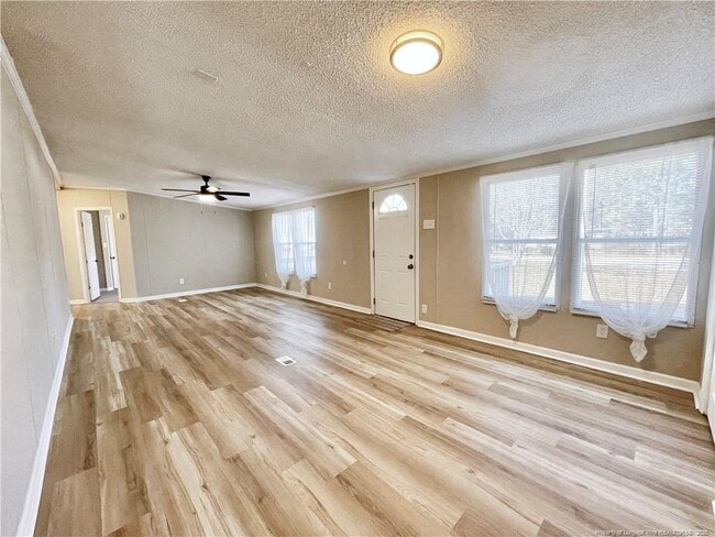 Building Photo - 140 Gibbs Rd