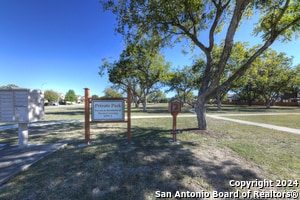 Building Photo - 511 Pecan Forest