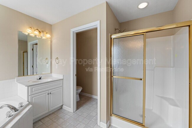 Building Photo - 313 Elbrus Way