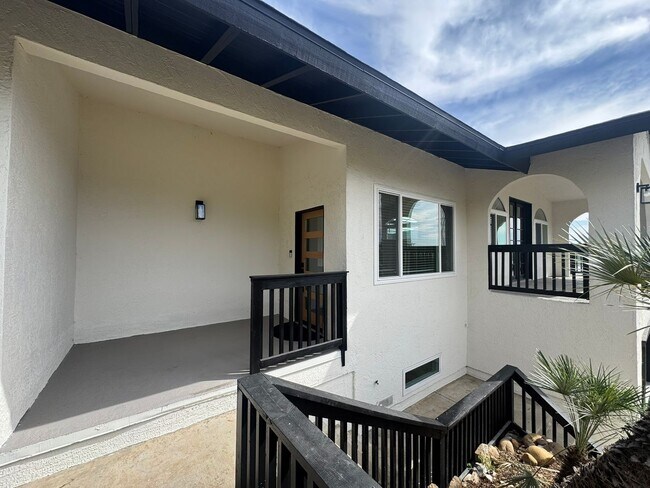 Building Photo - Sangamon Ave