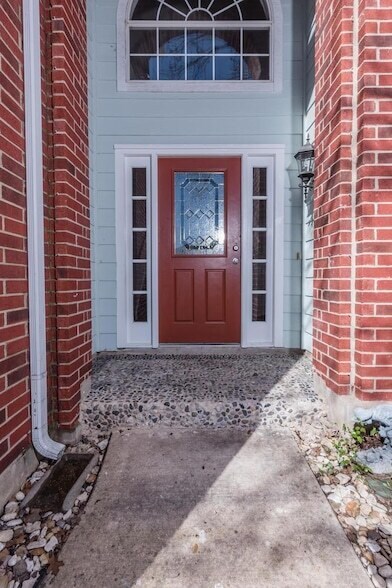 Building Photo - 2103 Kimra Ln