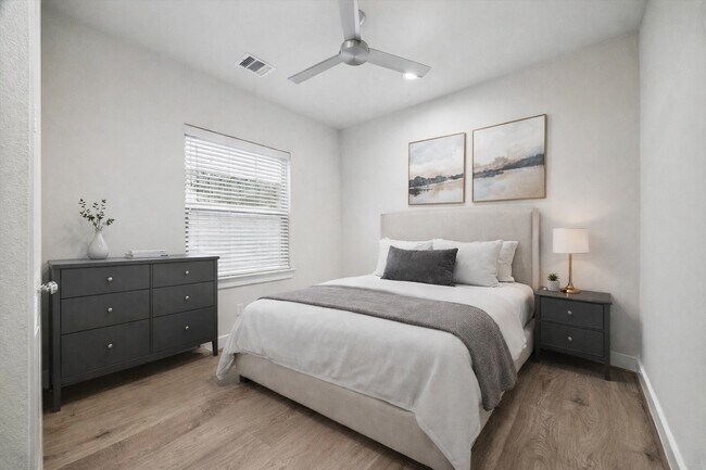 Building Photo - 5209 Allen St