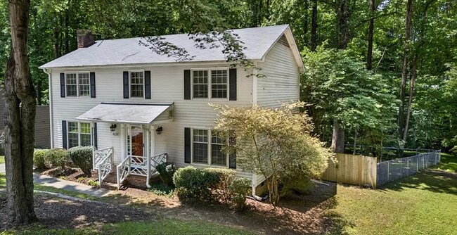Building Photo - Spacious 4 bedroom 2.5 bathroom home in popular Woodridge NW Greensboro!