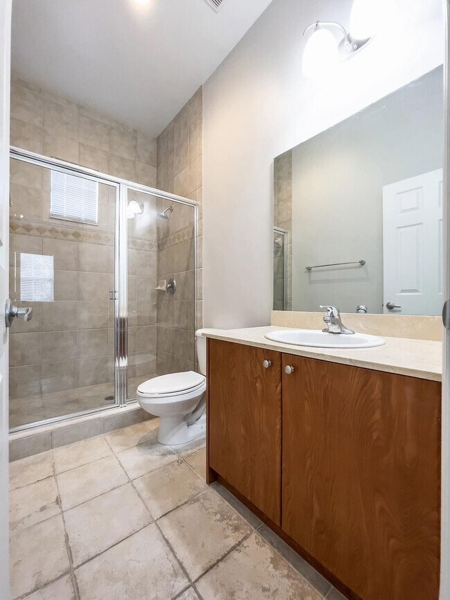 Building Photo - 2343 Vintage Dr