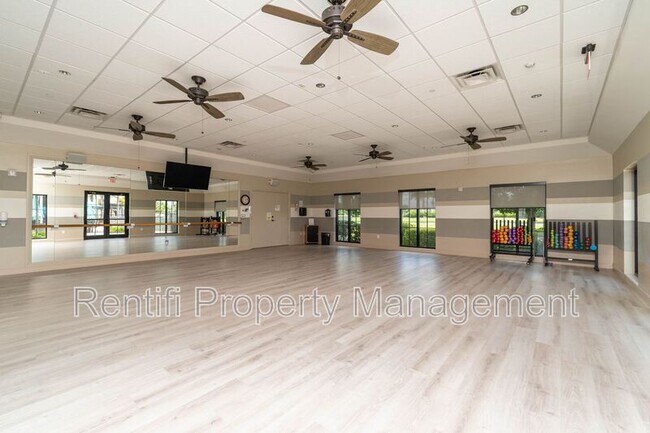 Building Photo - 12035 Hawthorn Lake Dr