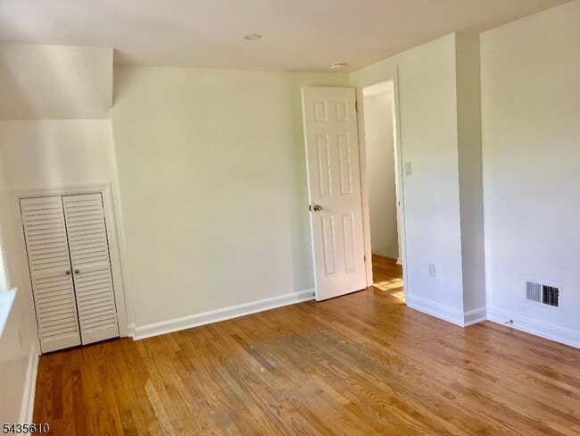 Building Photo - 355 Elm St