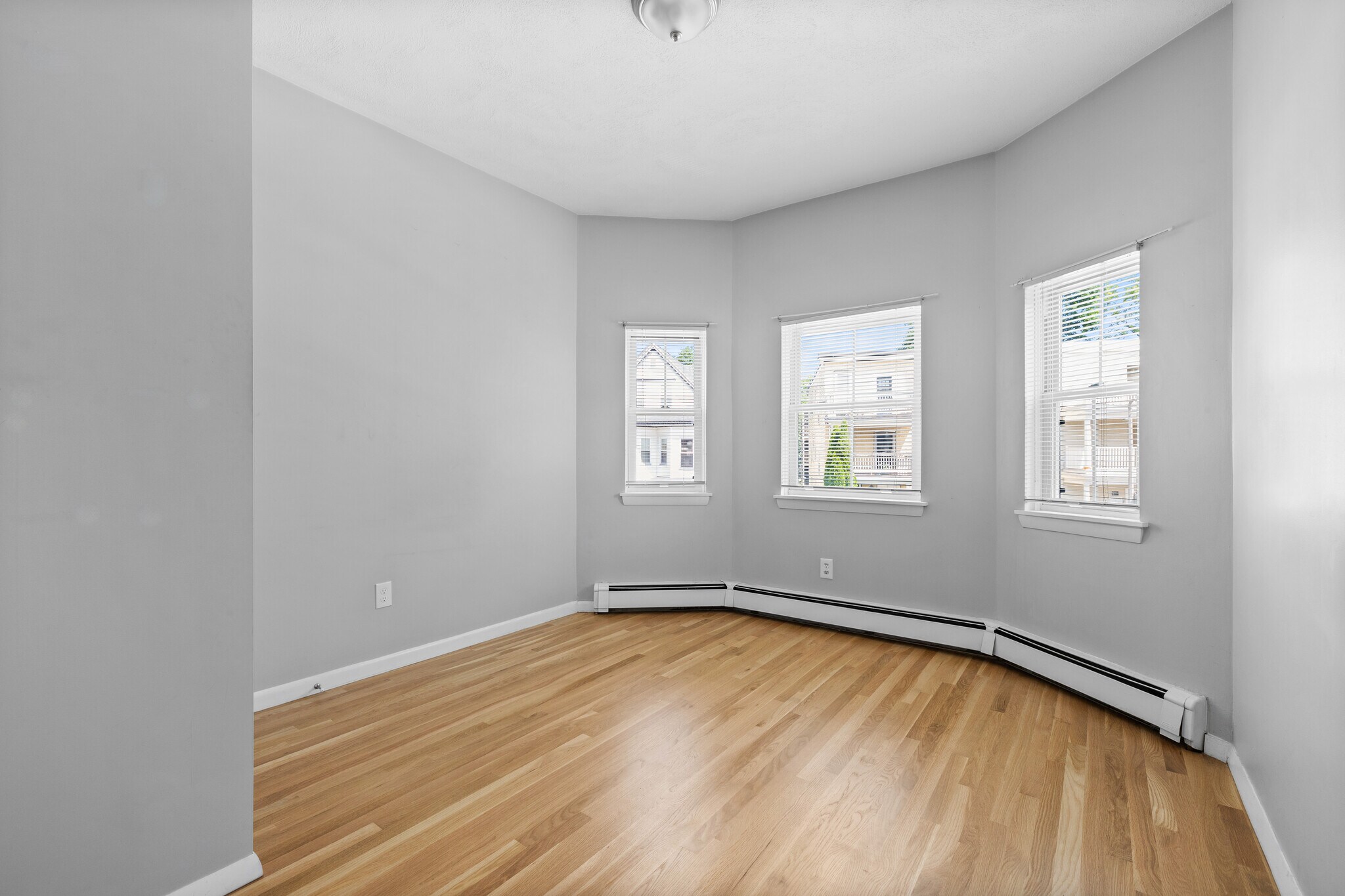 Building Photo - 34 Edison Grn