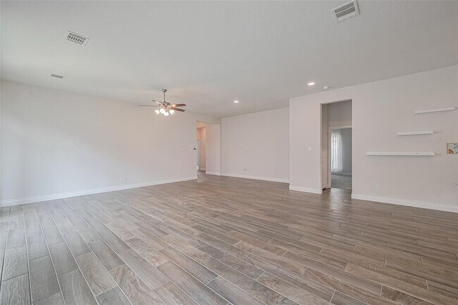 Building Photo - 6906 Montclair Colony Trl