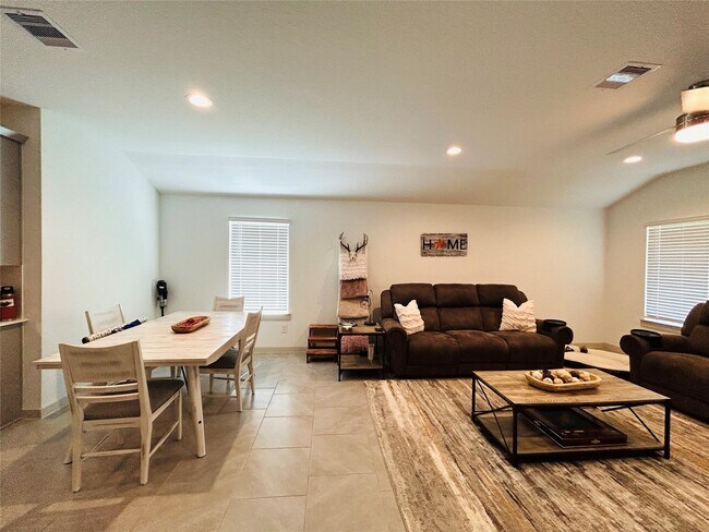Building Photo - 29403 Georgia Throw Ln