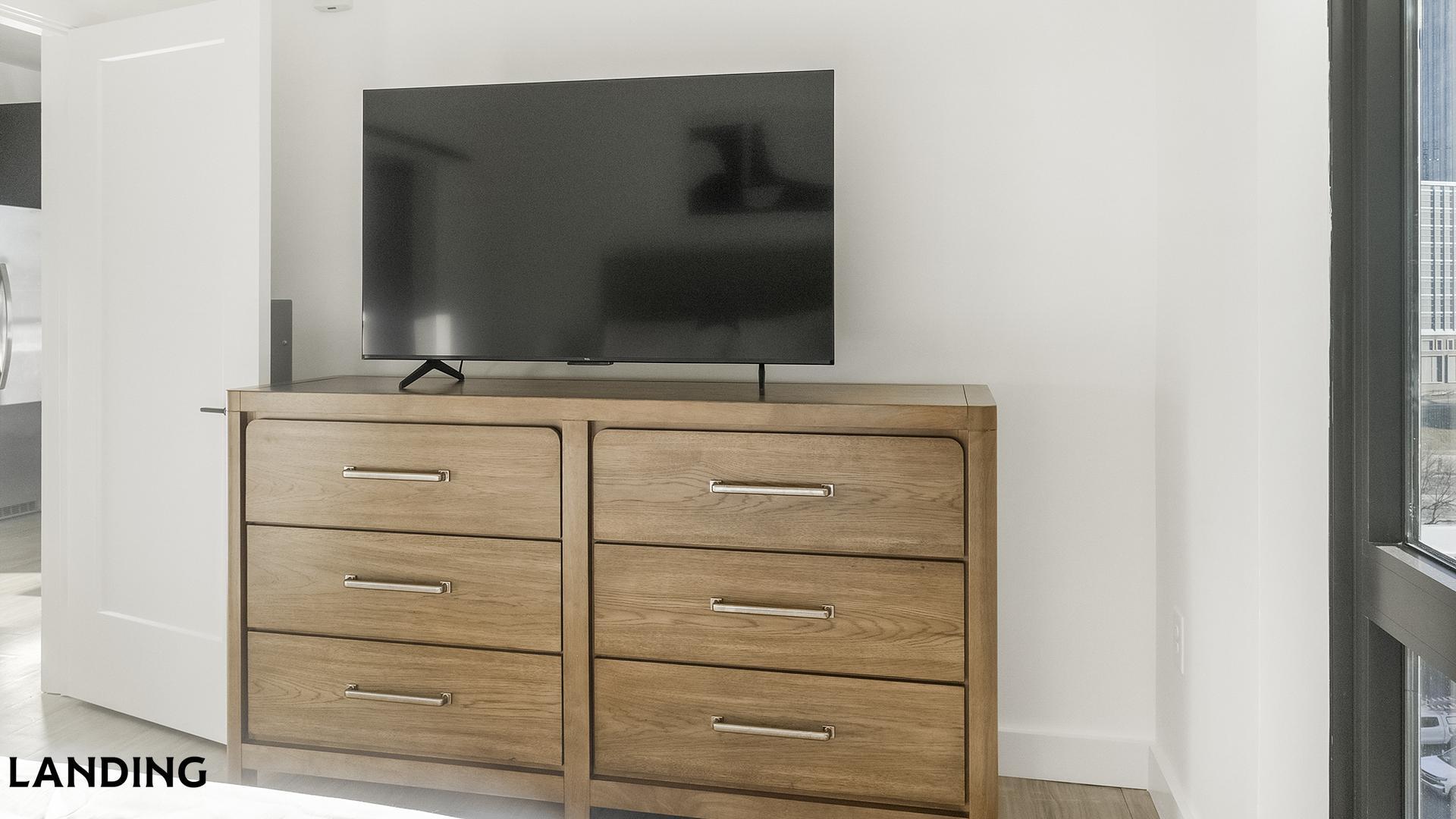 Building Photo - 1007 S Mint St