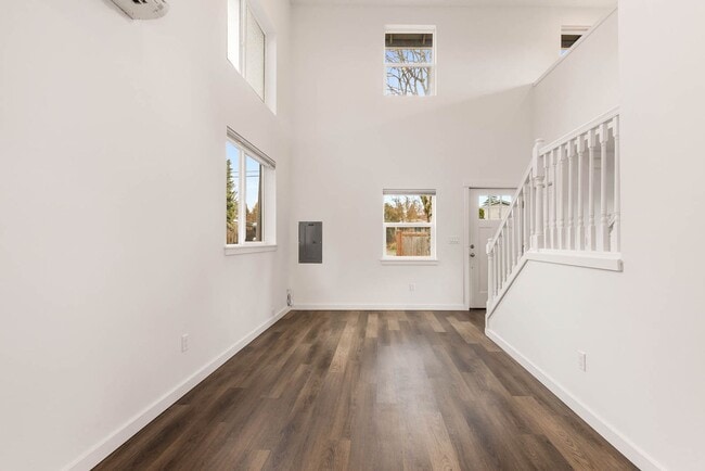 Building Photo - 202 NW 95th St