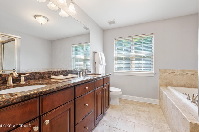 Building Photo - 207 Yale Blvd