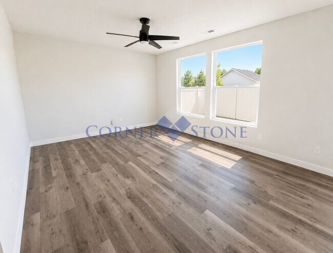 Building Photo - Brand New Home with Stunning Finishes!