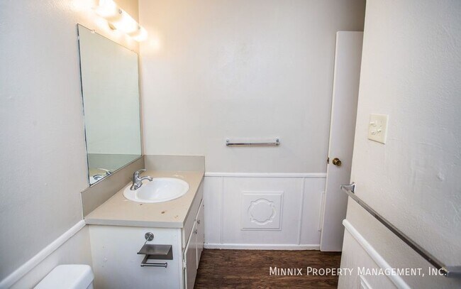 Building Photo - 4804 53rd St