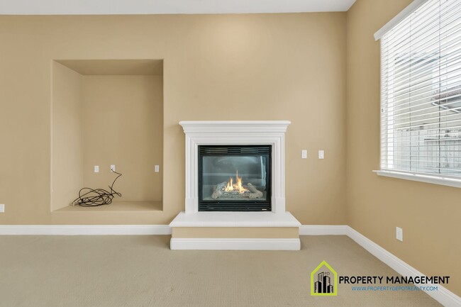 Building Photo - Exceptional Single-Story Home for Rent - 2...