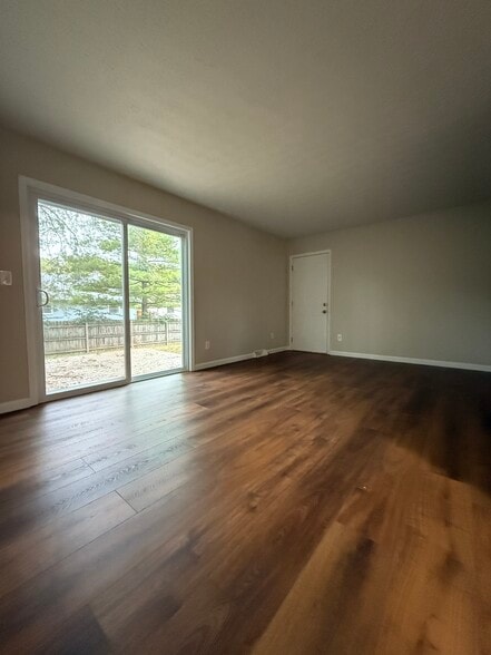 Building Photo - 7575 Bingham Ct