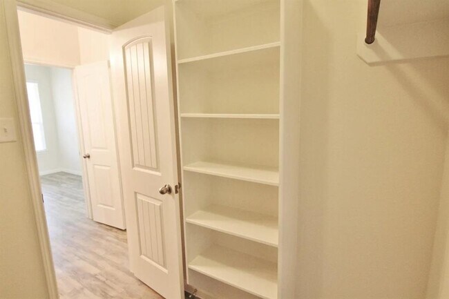 Building Photo - 18250 Bethany Manor Ct