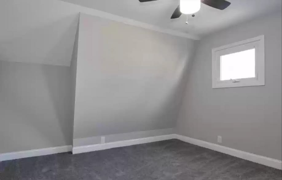 Building Photo - 14744 Athens Ave