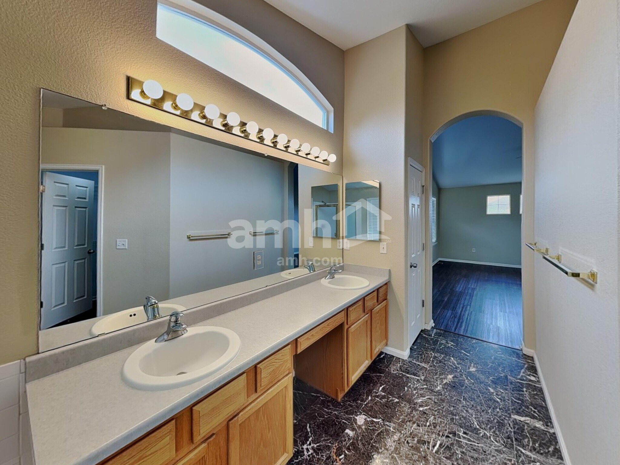Building Photo - 4960 S Malaya Way