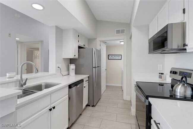 Building Photo - 4635 St Croix Ln