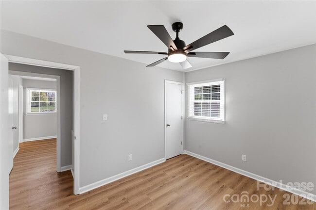 Building Photo - 527 Wilson Farm Rd