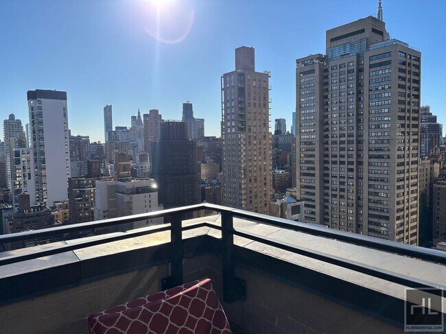 Building Photo - East 39th Street