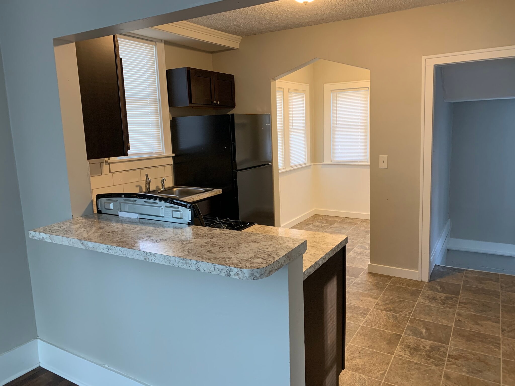 Building Photo - 517 Brenner St NE