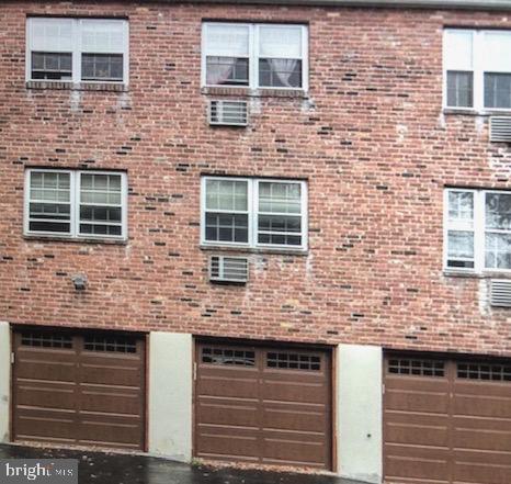 Building Photo - 108 N Roberts Rd