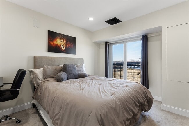 Building Photo - 133 Commander Shea Blvd