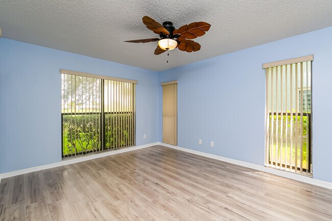 Building Photo - 4166 Gator Trace Villas Cir