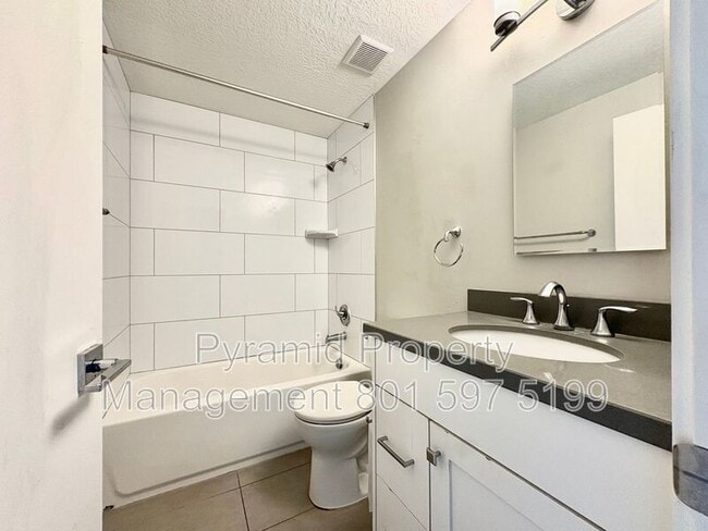 Building Photo - 1257 E 5600 S