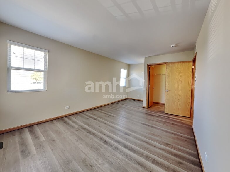 Building Photo - 1979 Cobblestone Dr