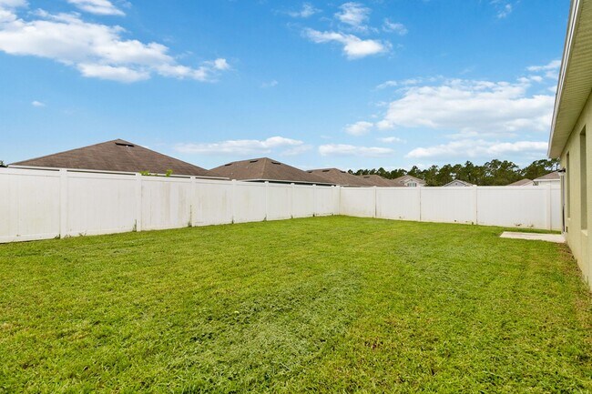 Building Photo - MOVE IN SPECIAL-Beautiful 4/2 Energy Efficient Home in St. Cloud w/ Fully Fenced Yard