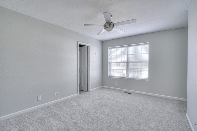 Building Photo - 415 Arapaho Dr