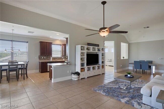 Building Photo - 14573 Abaco Lakes Dr