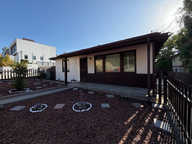 Building Photo - 2297 Glendale Blvd