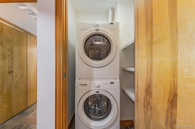 Building Photo - 1020 15th St