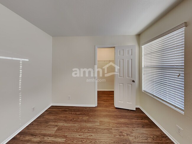 Building Photo - 2726 Gato Del Sol