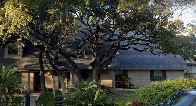 Building Photo - 259 Rockhill Dr