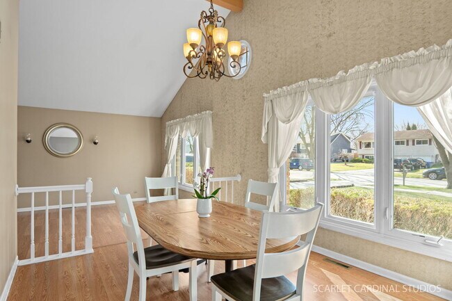 Building Photo - 1407 Wilson Ave