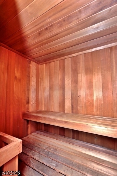 Building Photo - 35 Mews Ln