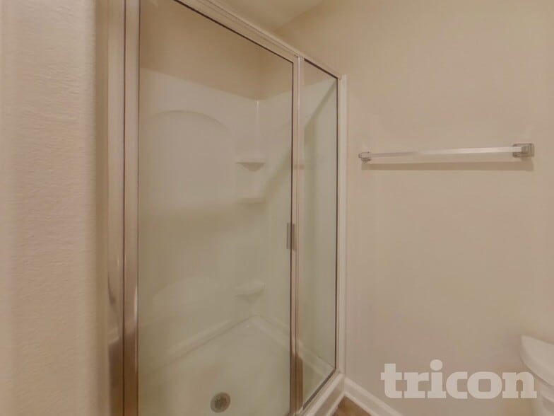 Building Photo - 315 Kenyon Dr