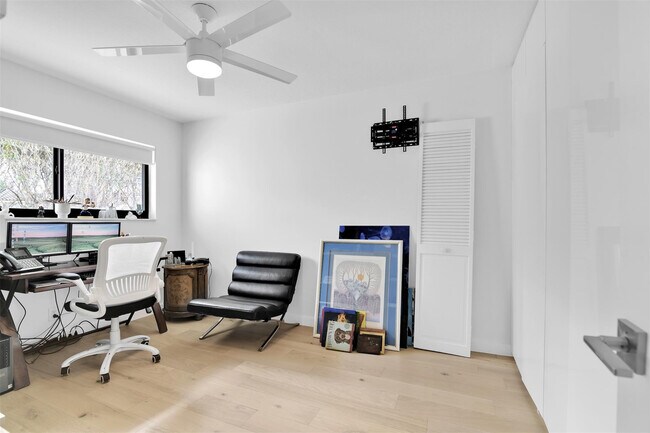 Building Photo - 1035 Boca Cove Ln