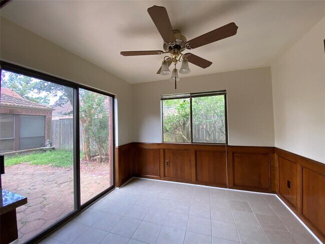 Building Photo - 12815 Ashford Chase Dr