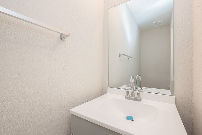 Building Photo - 3103 Hartcliff Cir