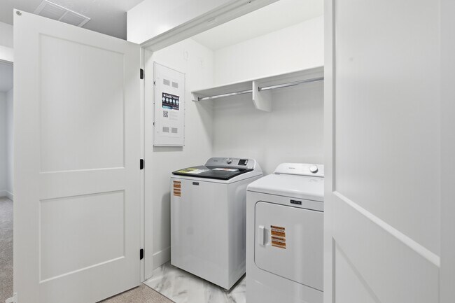 Building Photo - 2144 E Deep Purple Ln